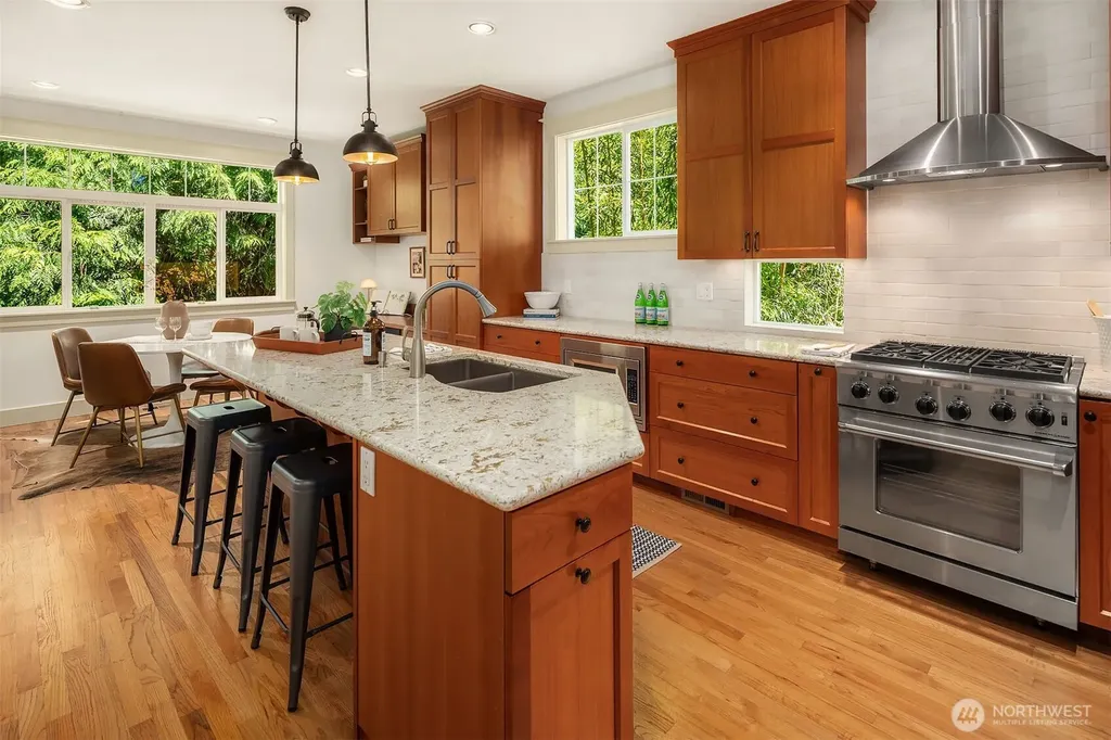 2322 NE 92nd Street Seattle WA 98115