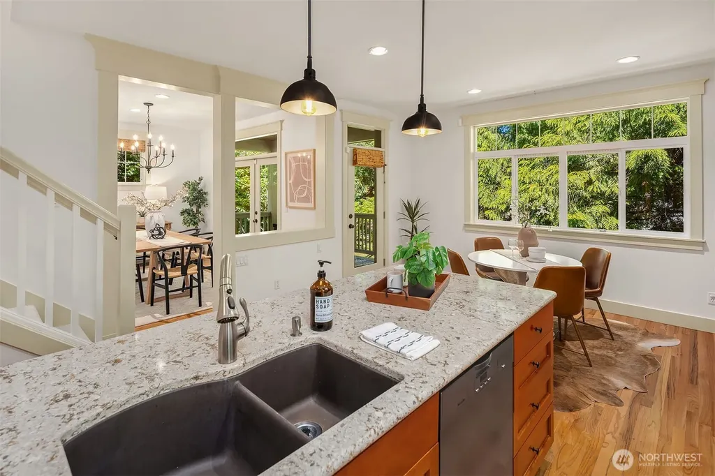 2322 NE 92nd Street Seattle WA 98115