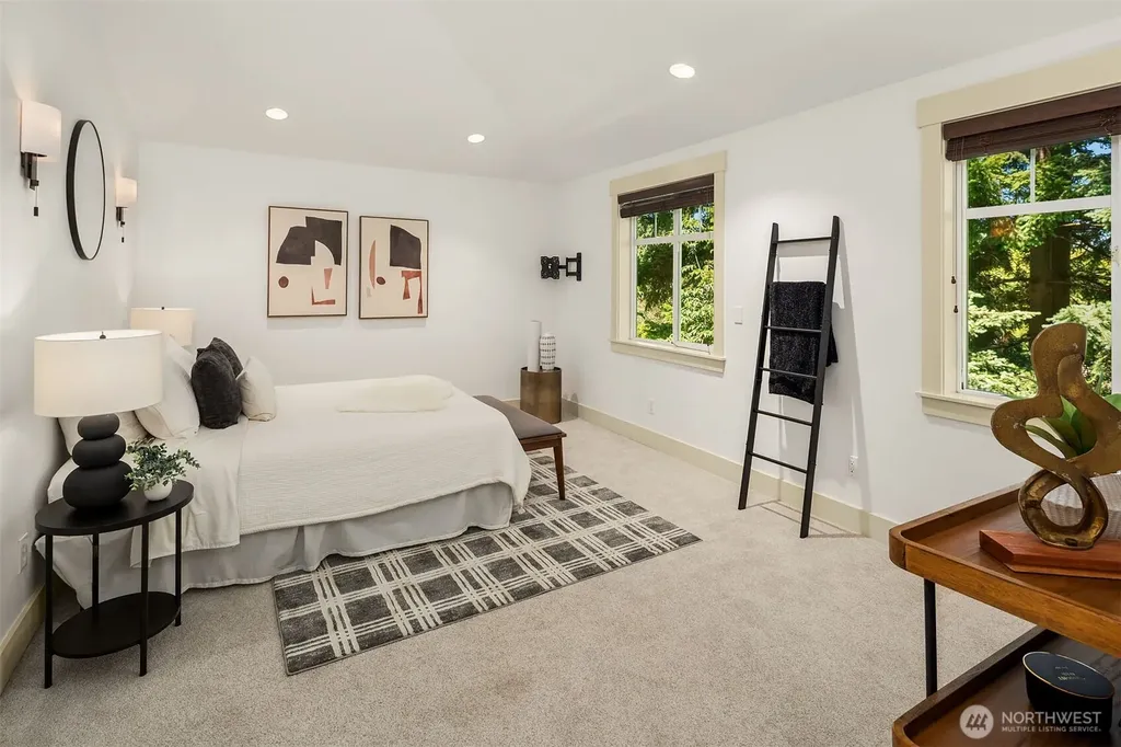 2322 NE 92nd Street Seattle WA 98115