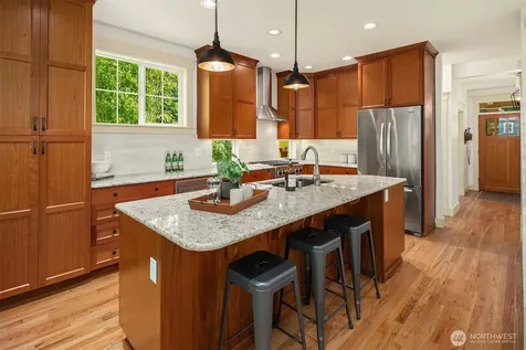 2322 NE 92nd Street Seattle WA 98115