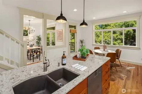 2322 NE 92nd Street Seattle WA 98115