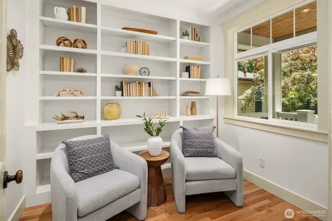 2322 NE 92nd Street Seattle WA 98115