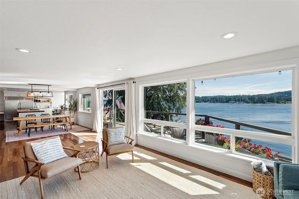 6139 Cromwell Dr NW Gig Harbor WA 98335