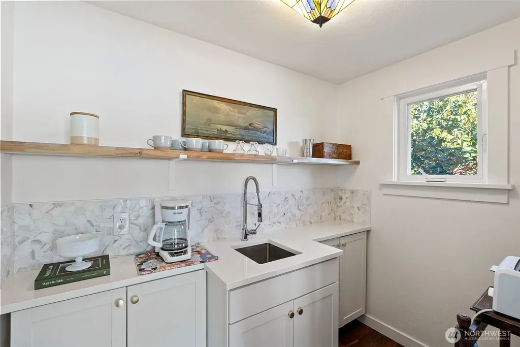 6139 Cromwell Dr NW Gig Harbor WA 98335