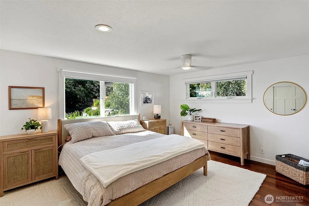 6139 Cromwell Dr NW Gig Harbor WA 98335