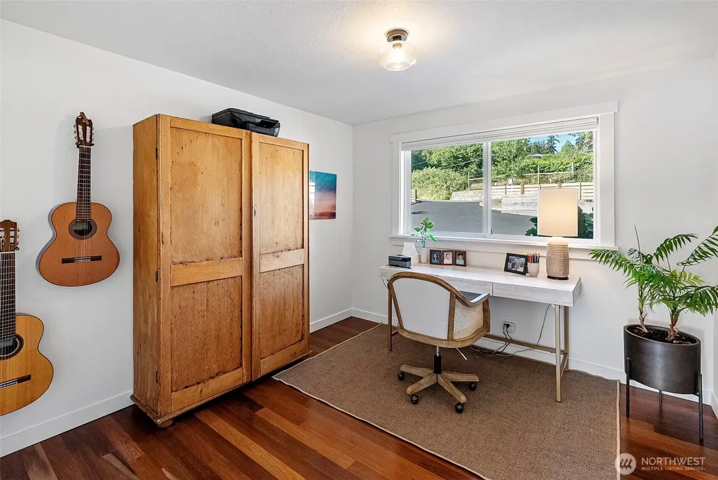6139 Cromwell Dr NW Gig Harbor WA 98335