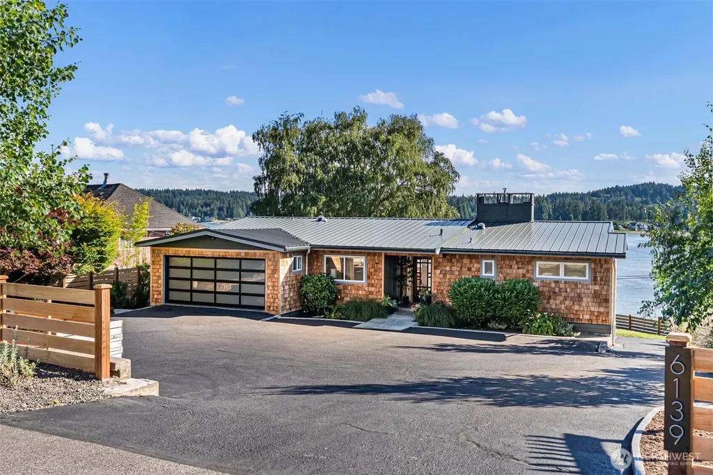 6139 Cromwell Dr NW Gig Harbor WA 98335