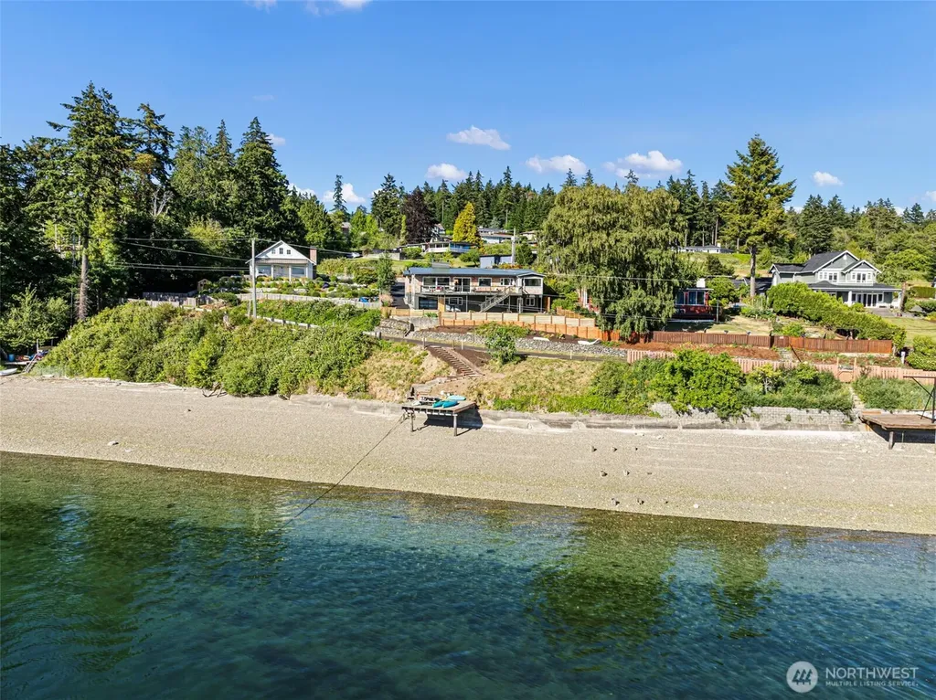 6139 Cromwell Dr NW Gig Harbor WA 98335