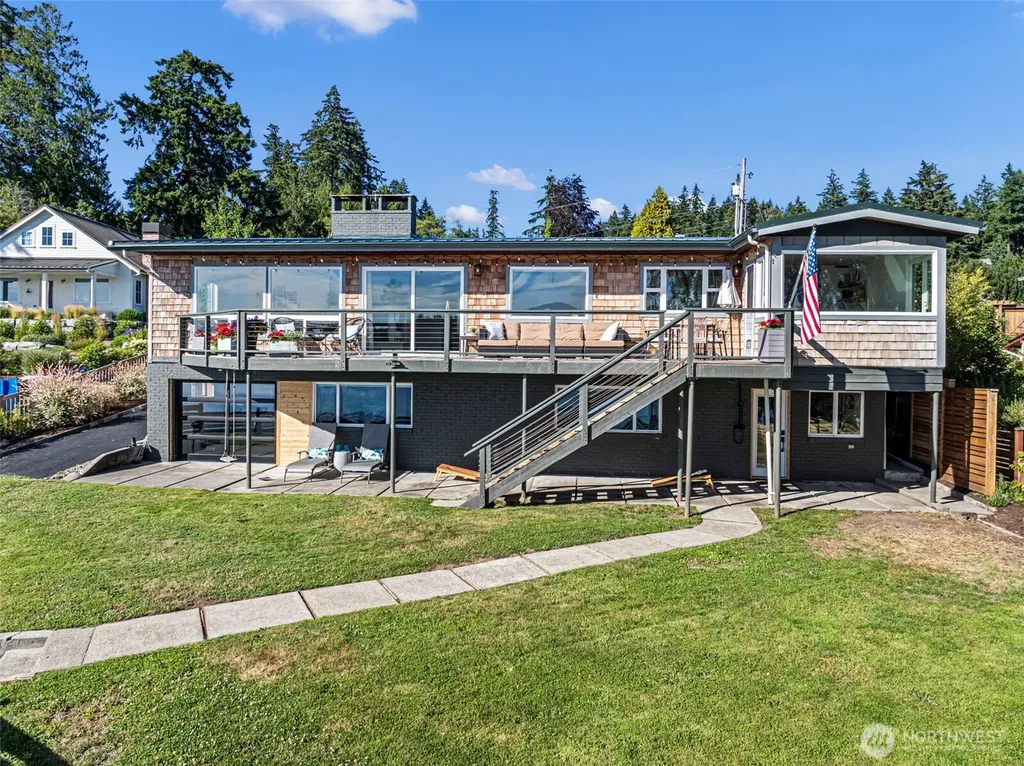 6139 Cromwell Dr NW Gig Harbor WA 98335