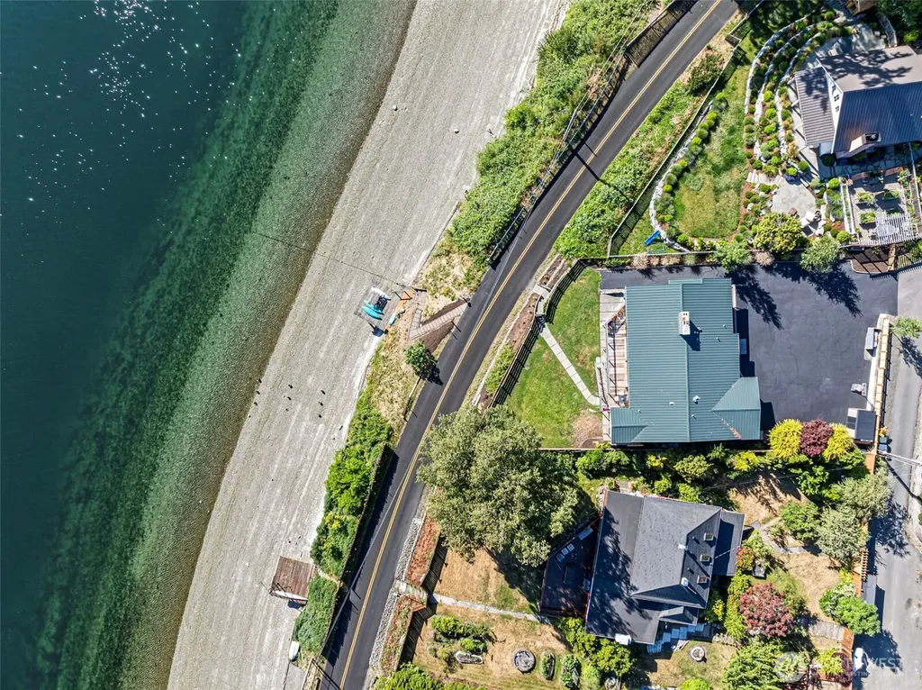6139 Cromwell Dr NW Gig Harbor WA 98335