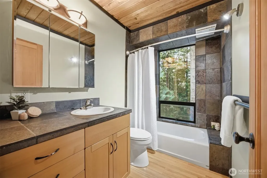 263 Chuckanut Point Road Bellingham WA 98229