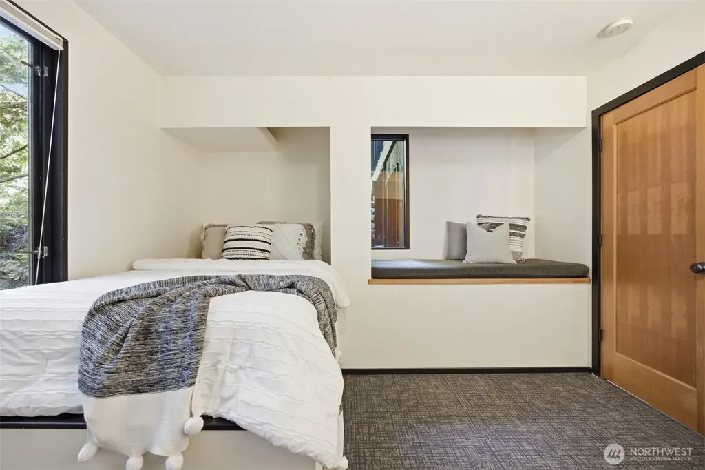 263 Chuckanut Point Road Bellingham WA 98229