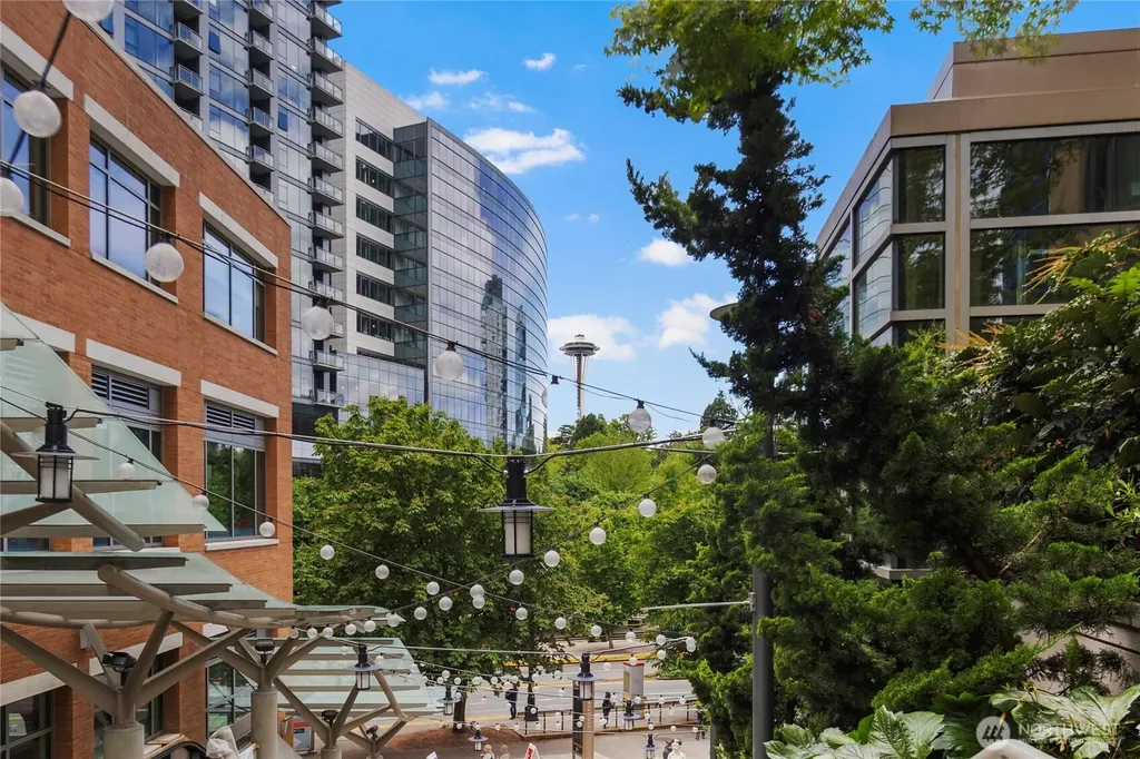 900 Lenora Street Seattle WA 98121