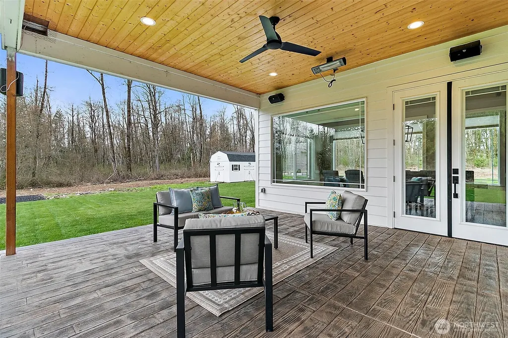 23670 SE 448th Street Enumclaw WA 98022