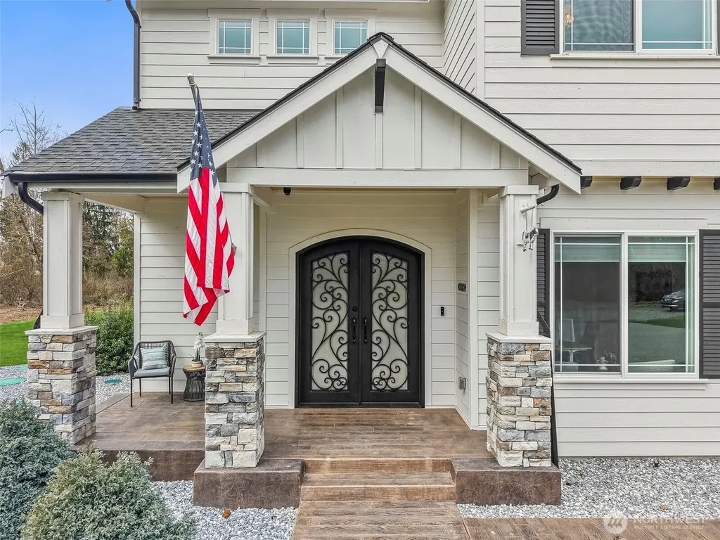 23670 SE 448th Street Enumclaw WA 98022