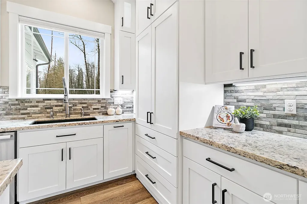 23670 SE 448th Street Enumclaw WA 98022