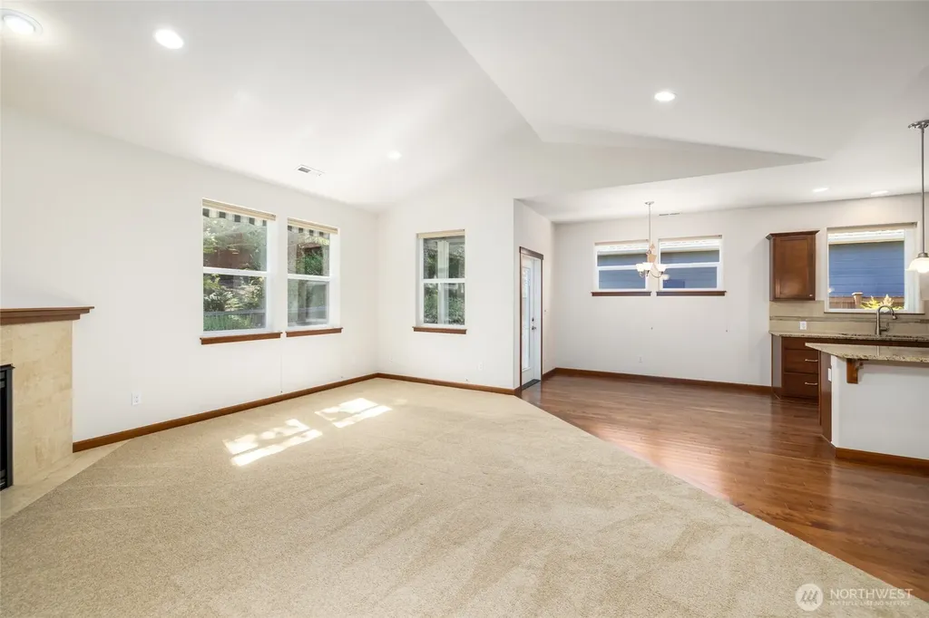 1894 Silver Loop Mount Vernon WA 98274