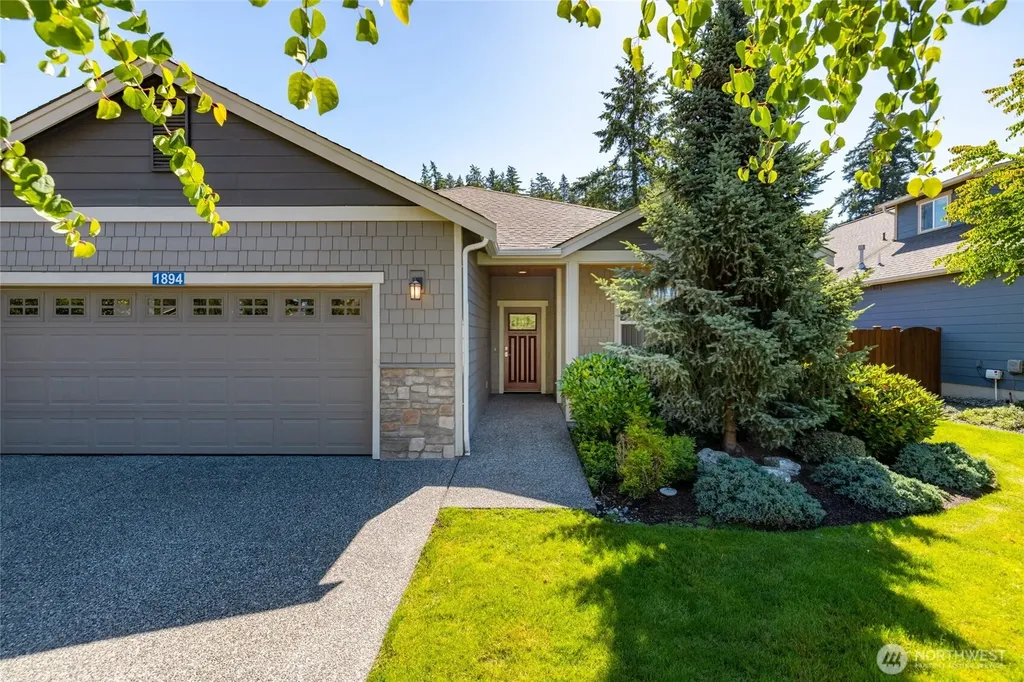 1894 Silver Loop Mount Vernon WA 98274