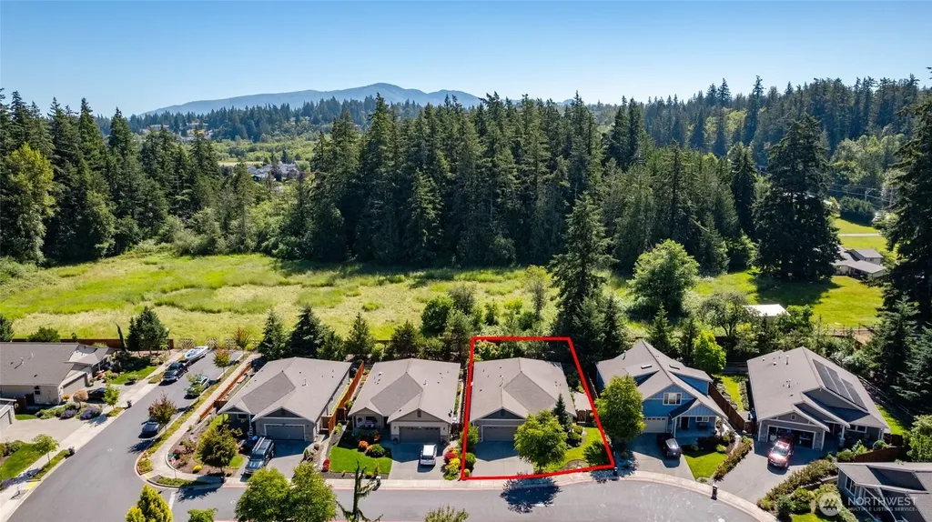 1894 Silver Loop Mount Vernon WA 98274