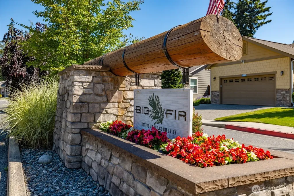 1894 Silver Loop Mount Vernon WA 98274