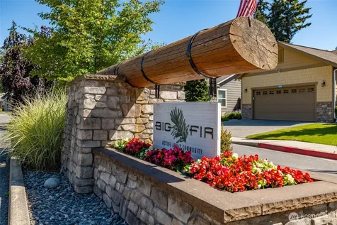 1894 Silver Loop Mount Vernon WA 98274