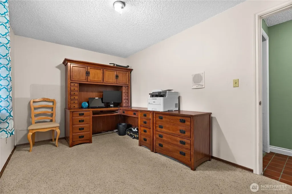 28224 105th Avenue SE Auburn WA 98092