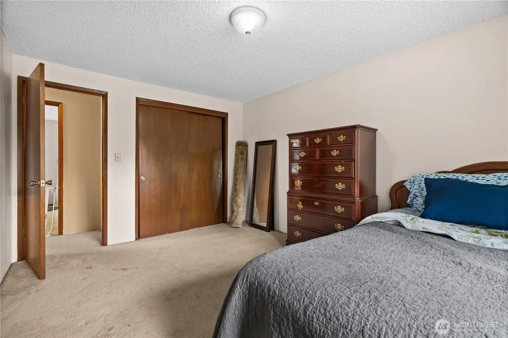 28224 105th Avenue SE Auburn WA 98092