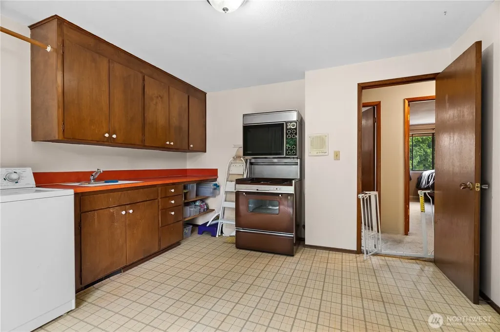 28224 105th Avenue SE Auburn WA 98092