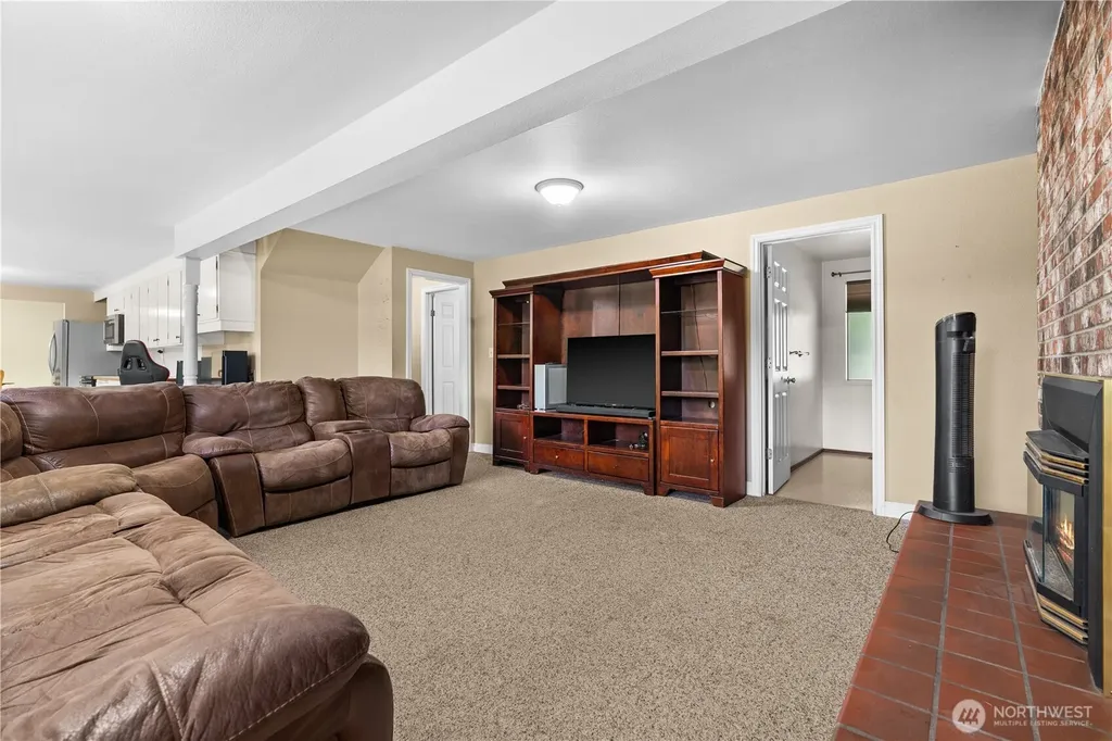28224 105th Avenue SE Auburn WA 98092