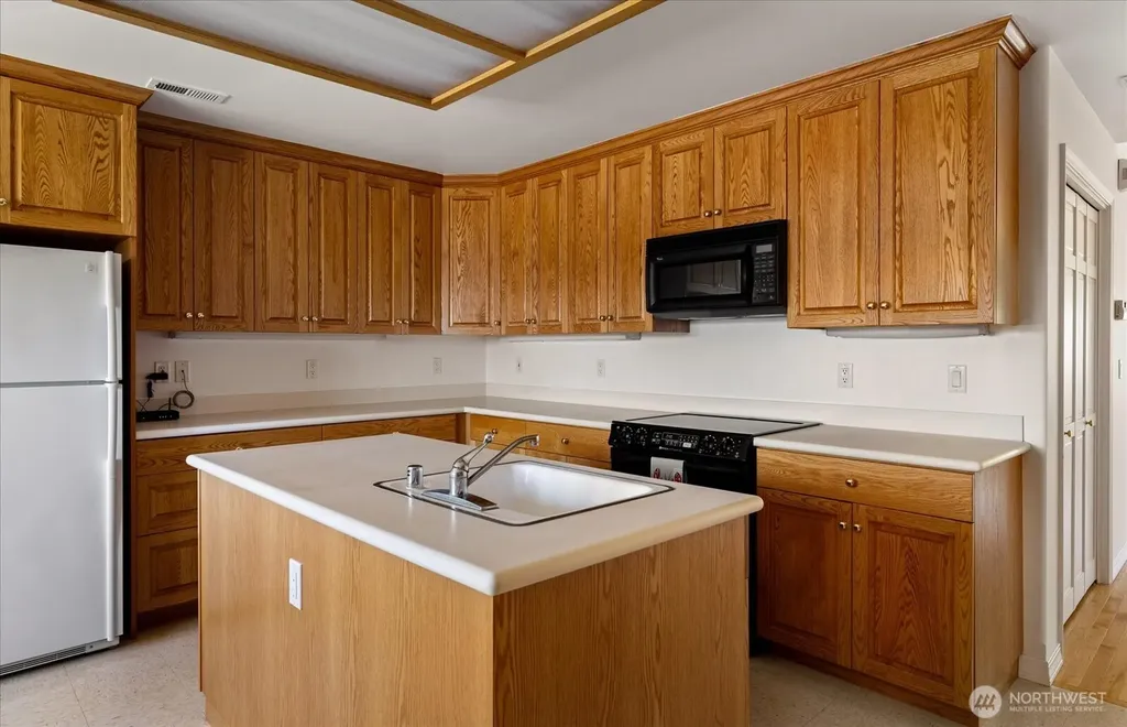 2169 Mariner Beach Drive Oak Harbor WA 98277