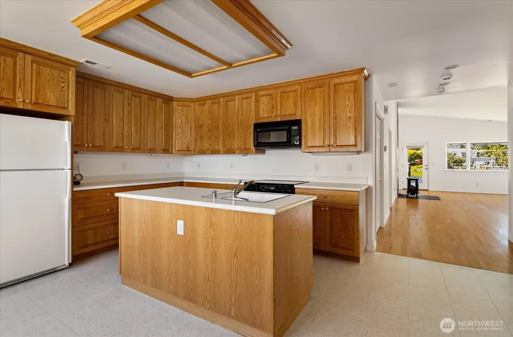 2169 Mariner Beach Drive Oak Harbor WA 98277