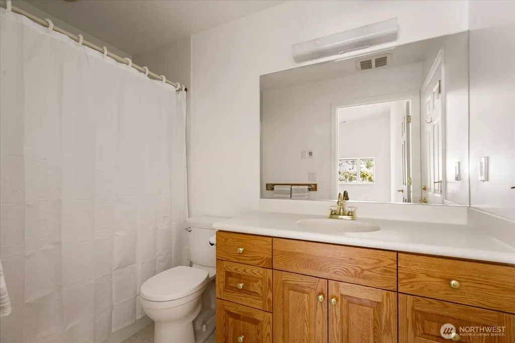 2169 Mariner Beach Drive Oak Harbor WA 98277