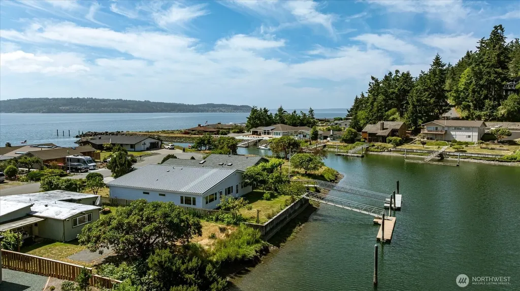 2169 Mariner Beach Drive Oak Harbor WA 98277