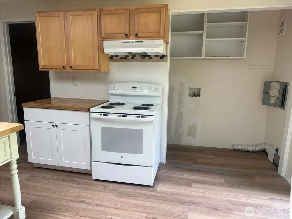 9618 Holly Drive Everett WA 98204