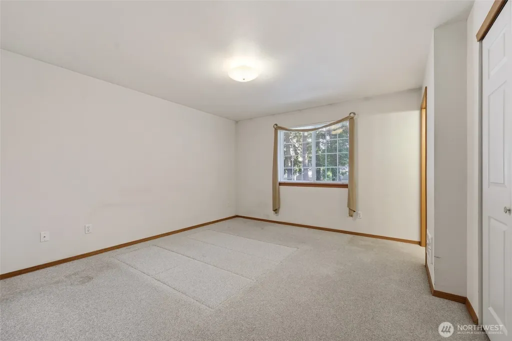 506 Nieland Loop SE Rainier WA 98576