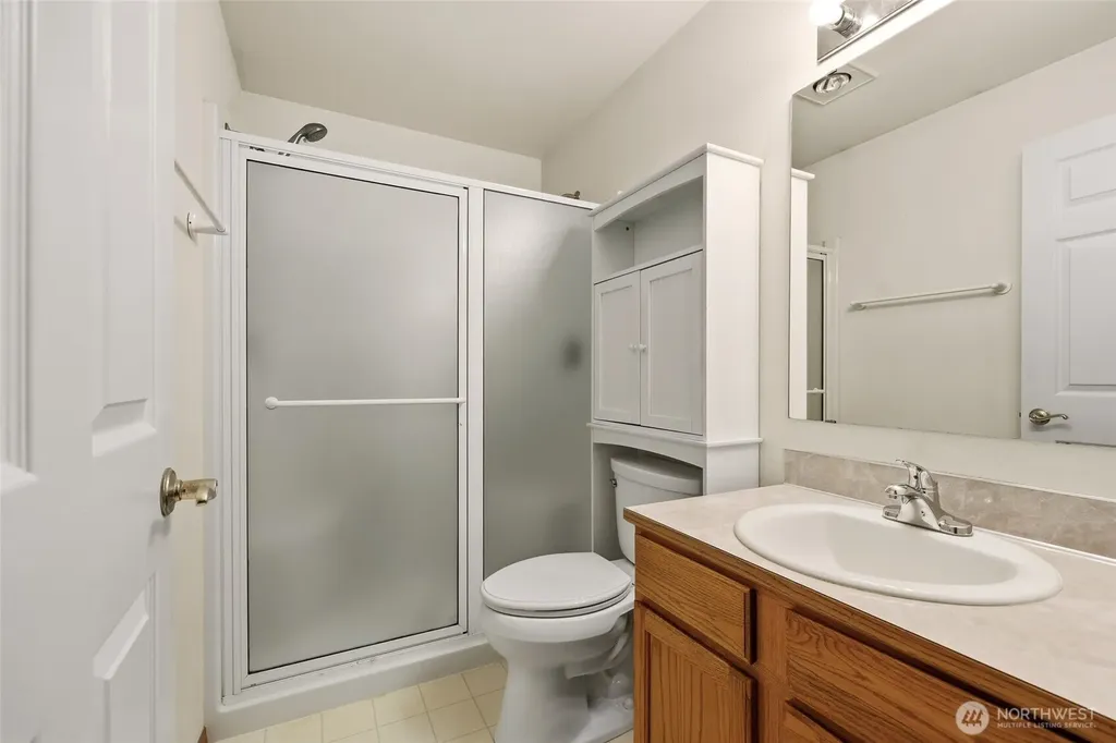506 Nieland Loop SE Rainier WA 98576