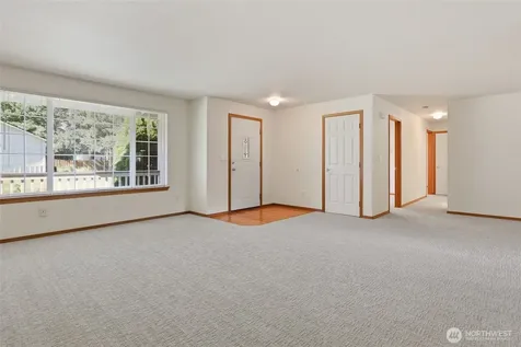 506 Nieland Loop SE Rainier WA 98576