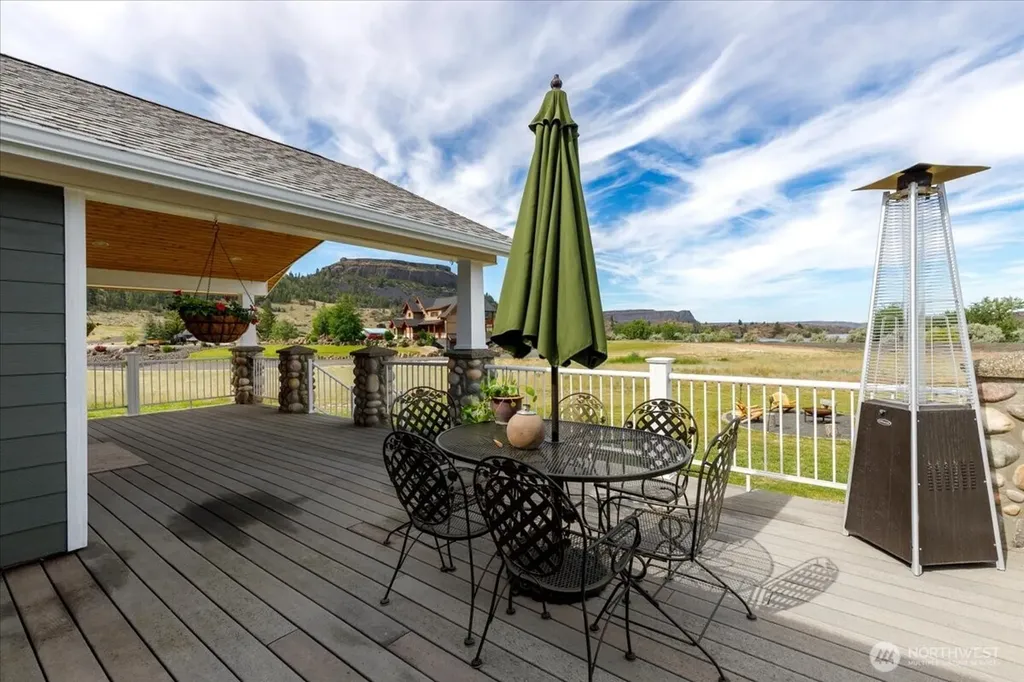 55212 Bay Area Drive Electric City WA 99123