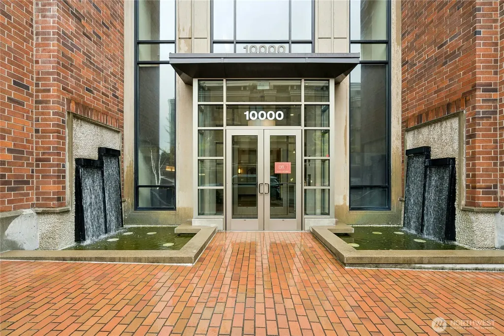 10000 Main Street Bellevue WA 98004