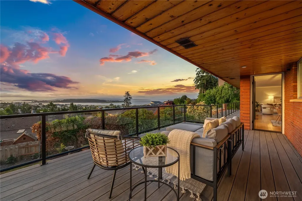 675 SW Franklin Court Oak Harbor WA 98277