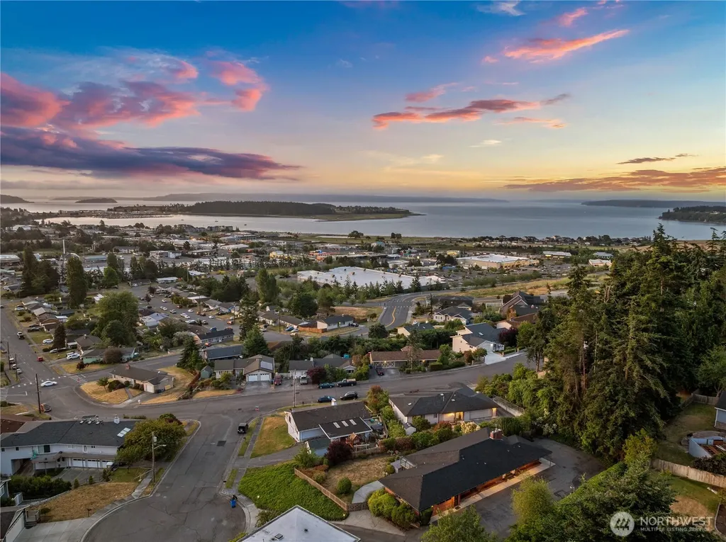 675 SW Franklin Court Oak Harbor WA 98277