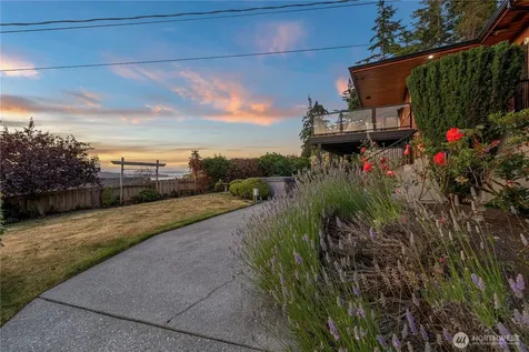 675 SW Franklin Court Oak Harbor WA 98277