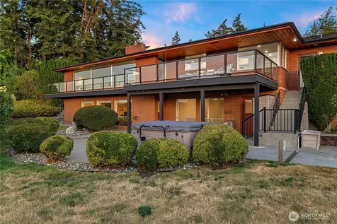 675 SW Franklin Court Oak Harbor WA 98277
