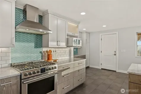 675 SW Franklin Court Oak Harbor WA 98277