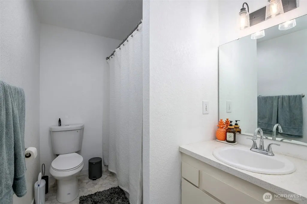 2209 Mciver Court SW Tumwater WA 98512