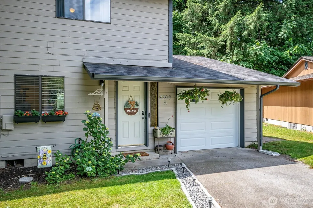 2209 Mciver Court SW Tumwater WA 98512