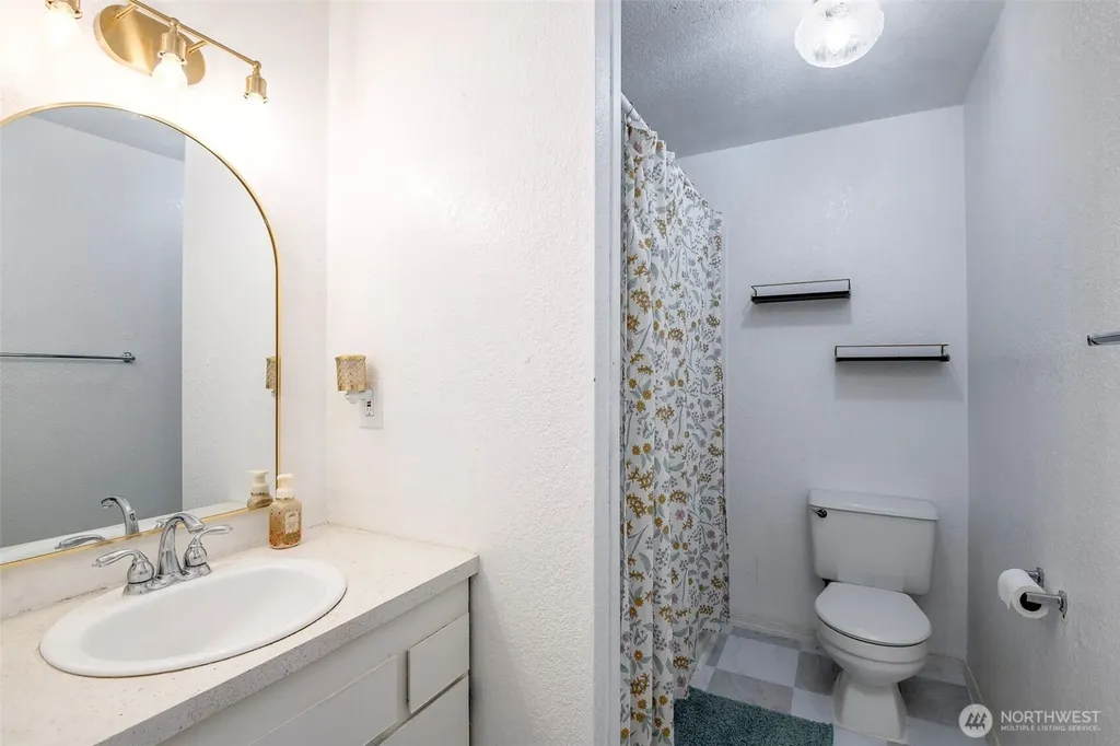 2209 Mciver Court SW Tumwater WA 98512