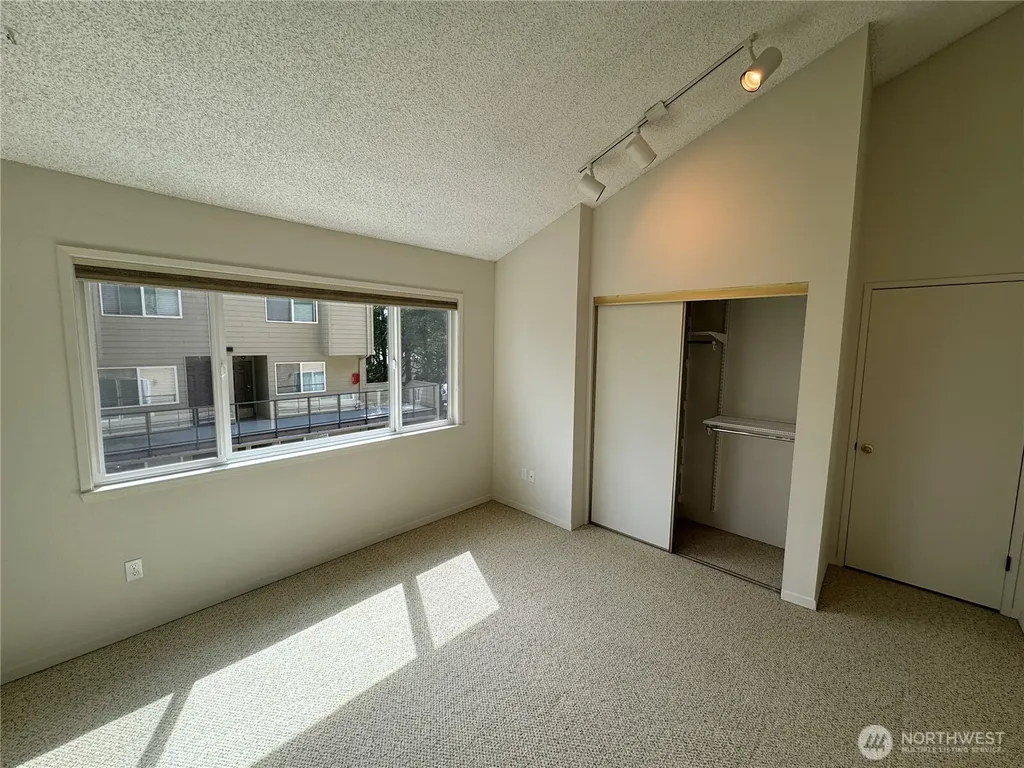 2945 76th Avenue SE Mercer Island WA 98040