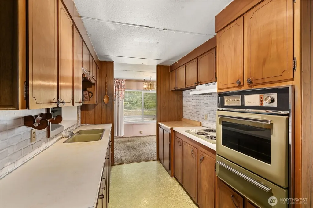 127 Lincoln Creek Road Centralia WA 98531
