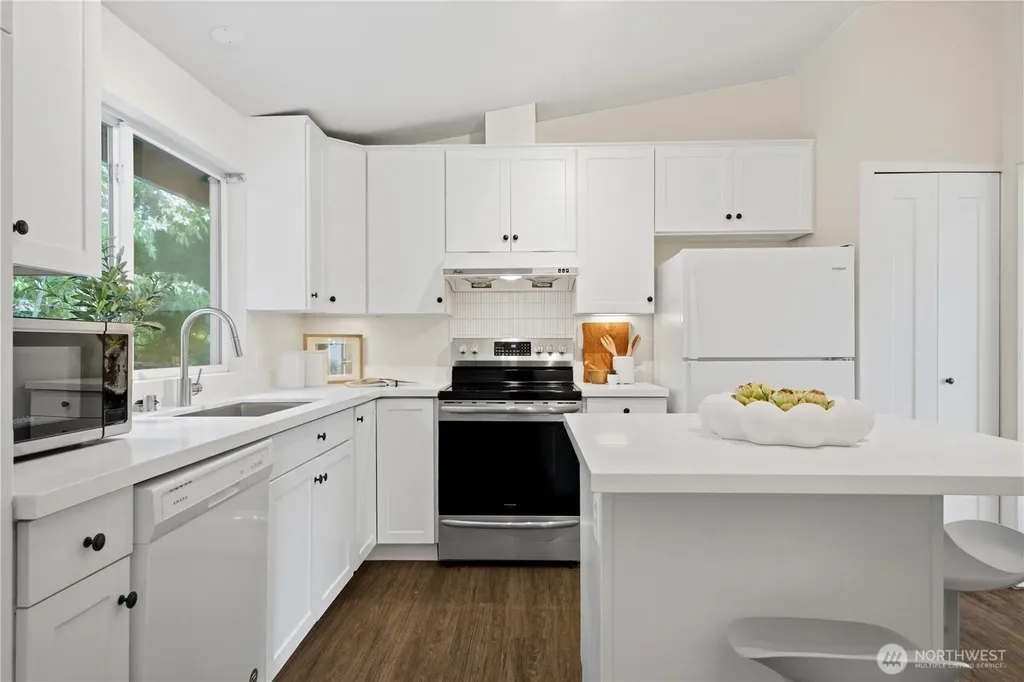 13232 NE 130th Place Kirkland WA 98034